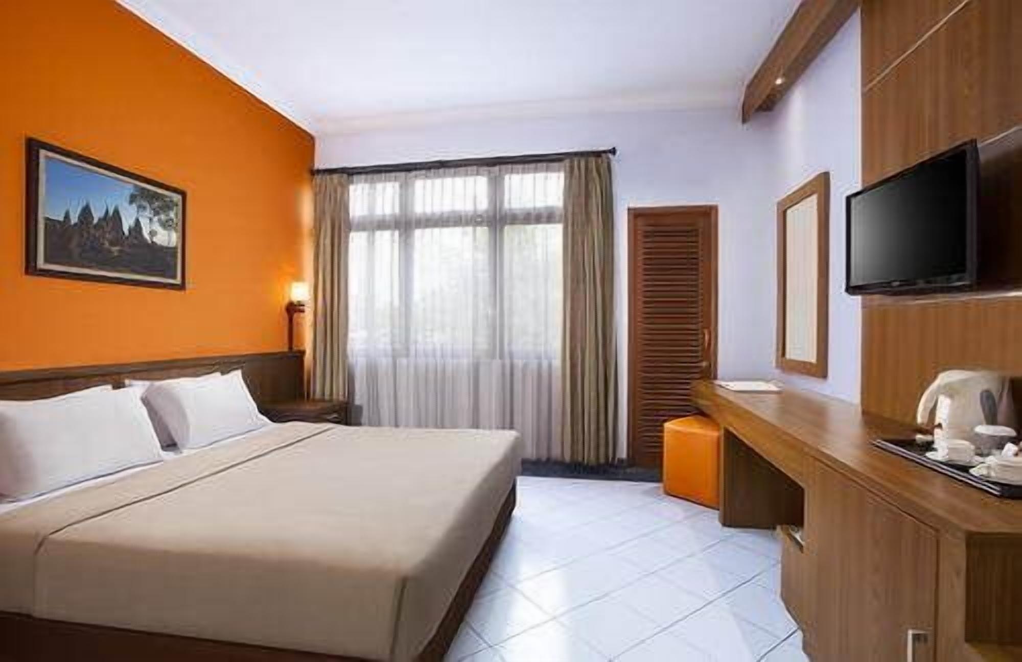 Mmugm Hotel Pakualaman Екстериор снимка